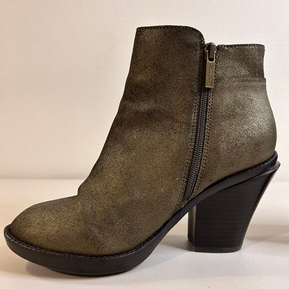 Kenneth Cole Women's High Idol Metallic Leather Green Zip Up Ankle Boots - Picture 2 of 15